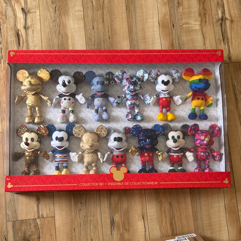 Disney Mickey Mouse Multi-Color Collectors Edition **** Plush Set